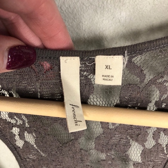 Lace Razorback tank: 2005 is calling! - Picture 4 of 4